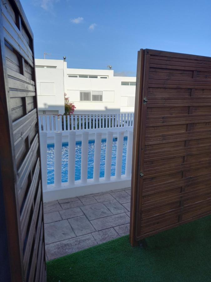 A Levante Conil- Solo Familias Y Parejas Conil De La Frontera