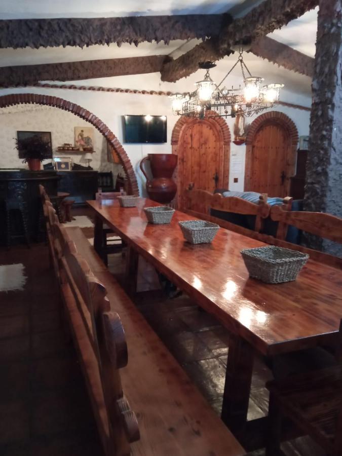 Casa Turistica Carmen, Con Chimenea, Amplia Zona De Jardin, Barbacoa, Piscina Y Garaje Arenzana de Abajo