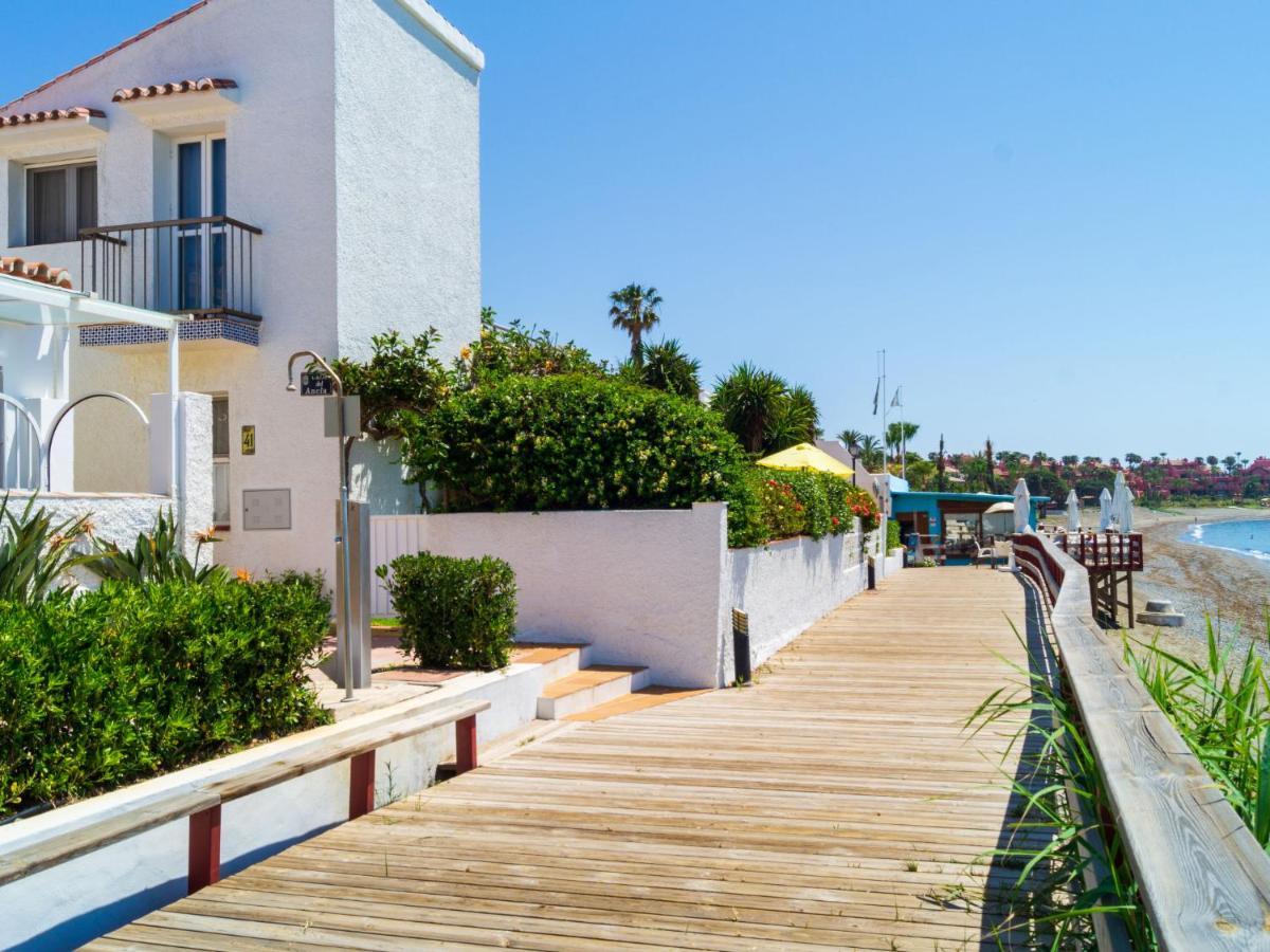 Holiday Avenida Del Pirata Estepona