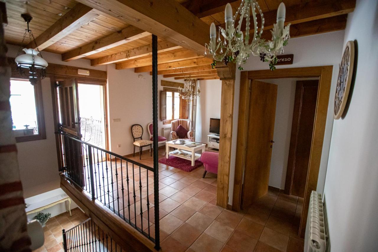 Hotel Rural En Cascadas De *