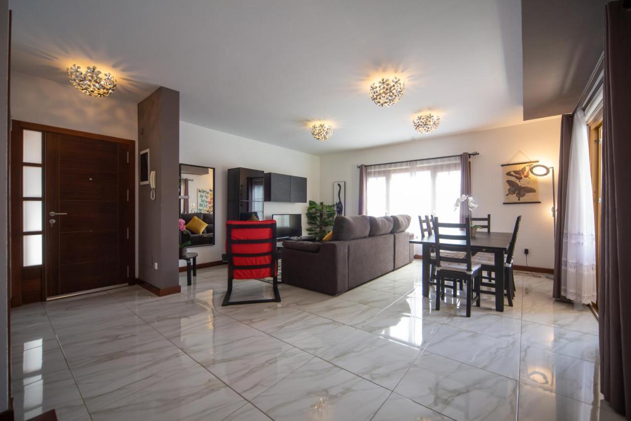 Tilley. Private Villa *