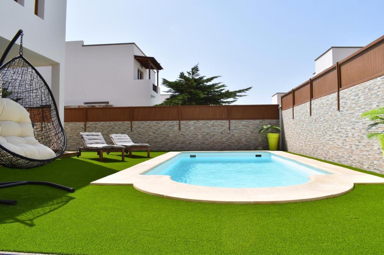 Tilley. Private Villa Costa Teguise