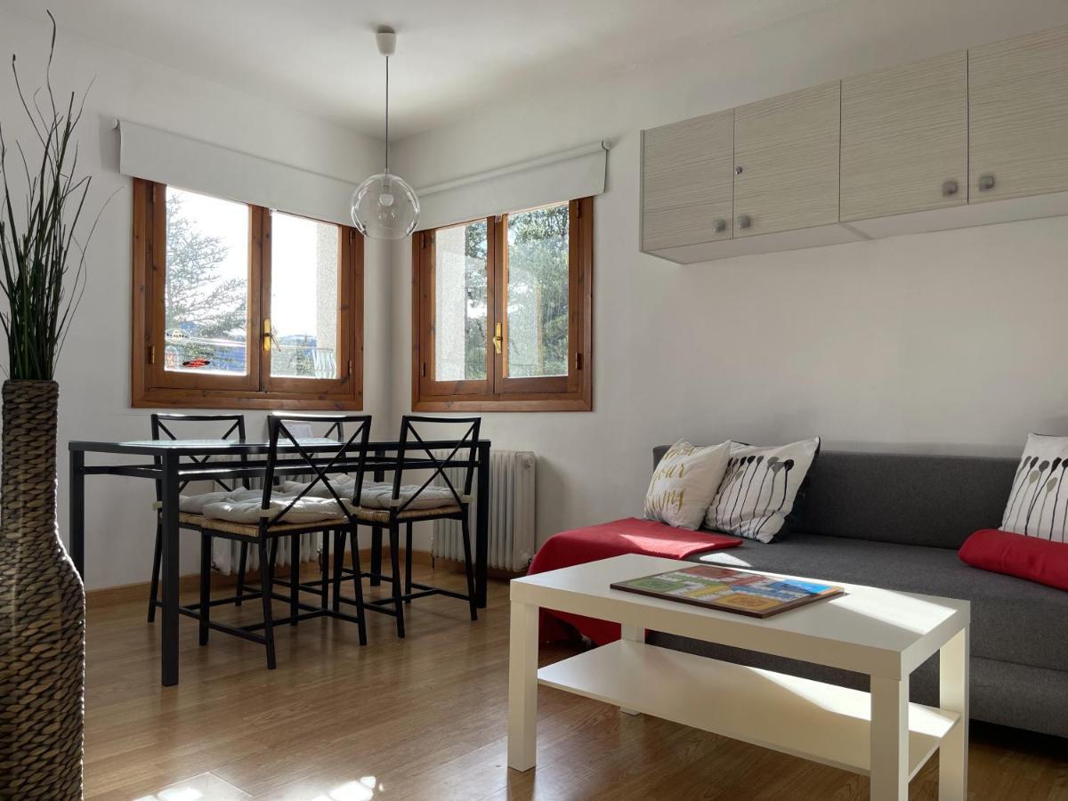 Apartamento Izas · Pirineos360 · Práctico Y Sencillo · Perfecto Esquiadores