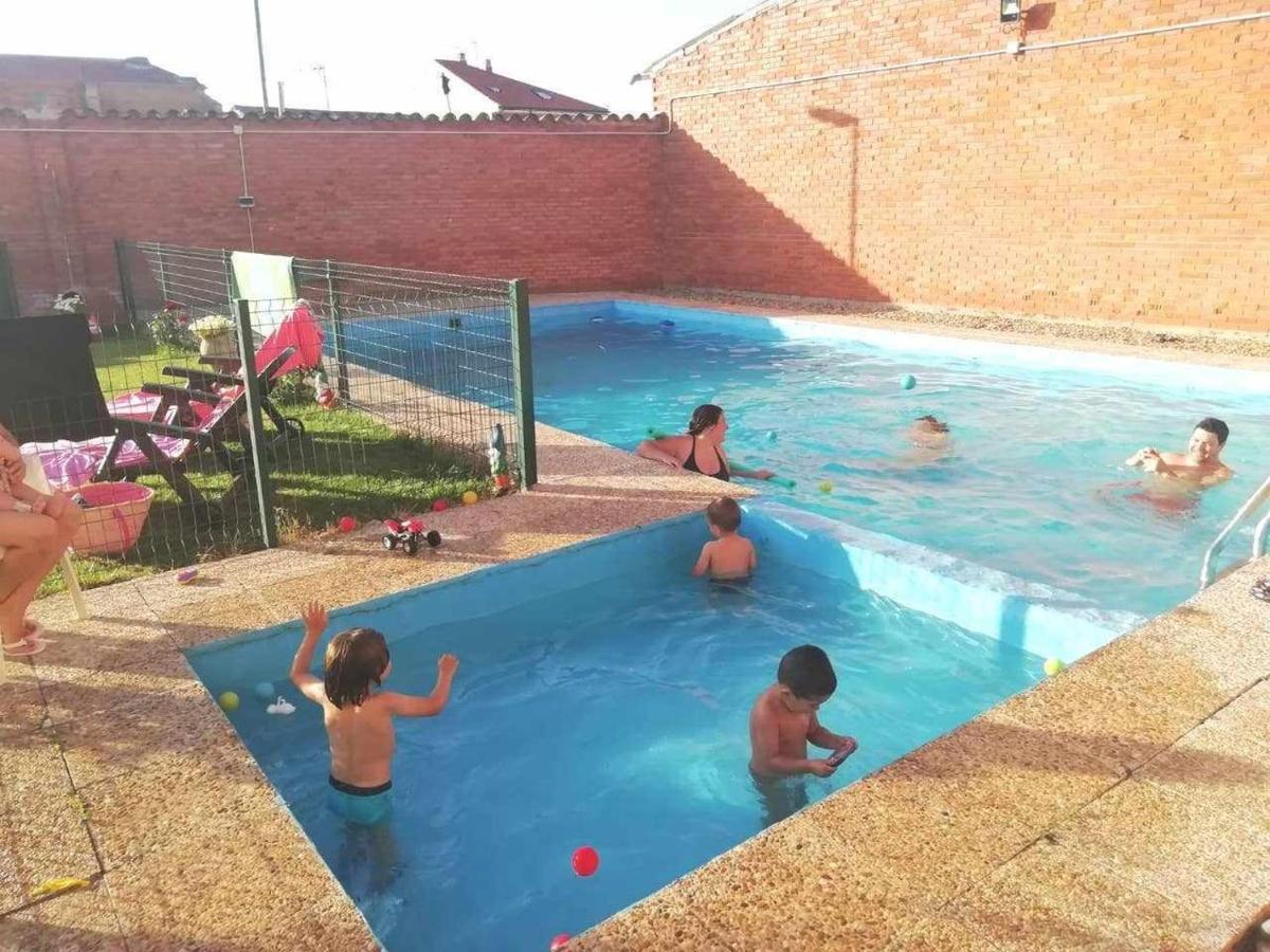 Casa De Pueblo Сasa de vacaciones Babilafuente