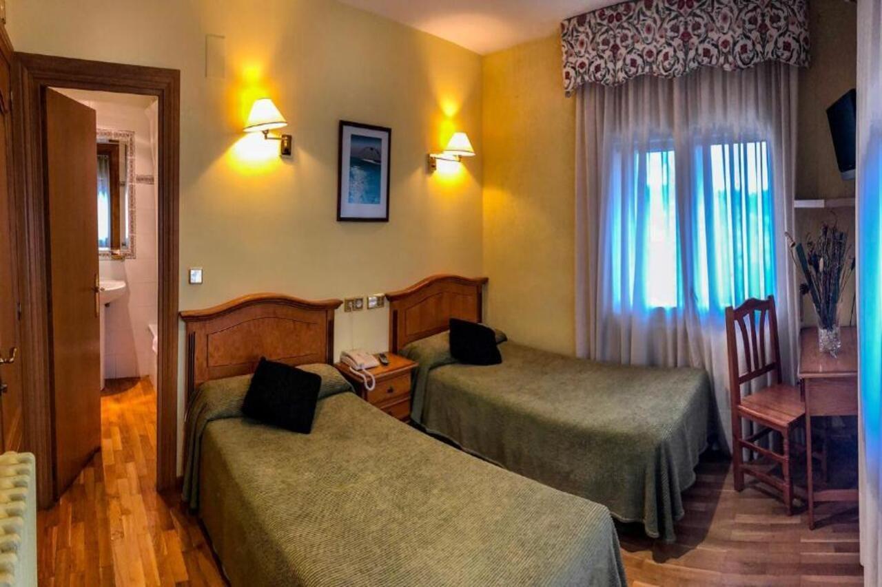 A Nieu Hotel