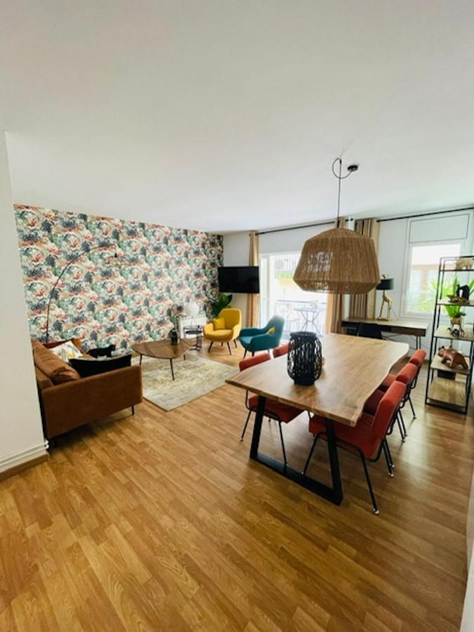 Apartment Stunning 2 Bedroom With Great Design Centre