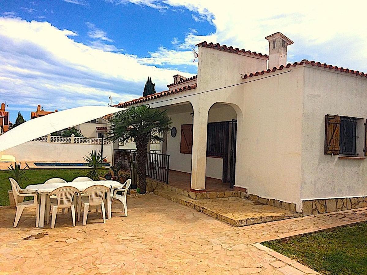 Preciosa - Solo Parejas Villa *