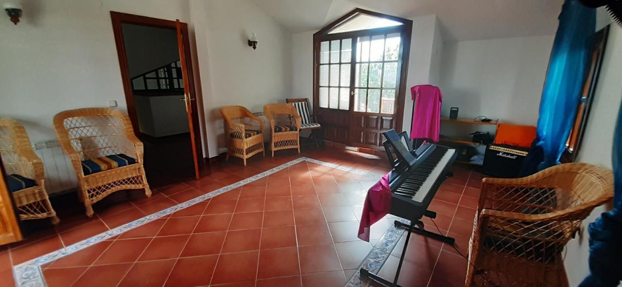 La Casa De Pi Torrecaballeros