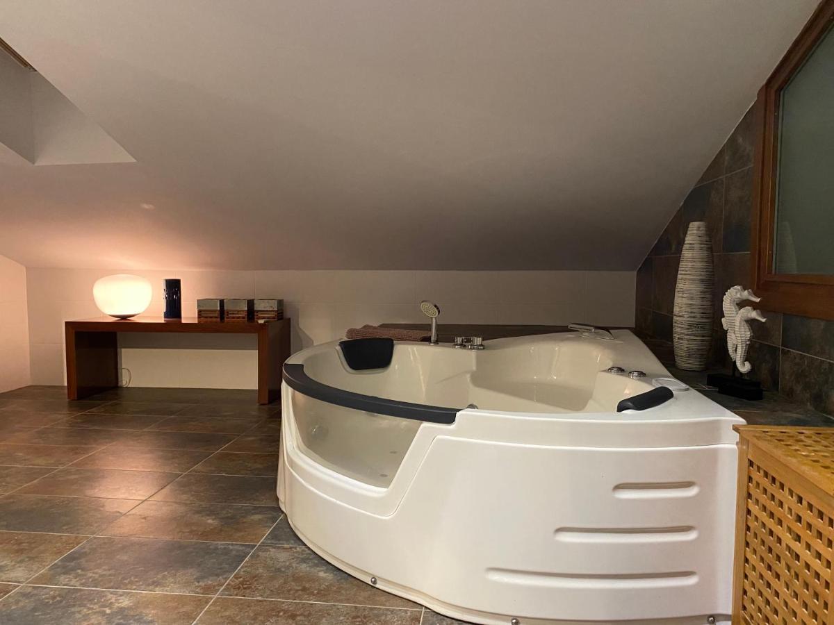 Alcaniz, Deluxe Love hotel Alcaniz
