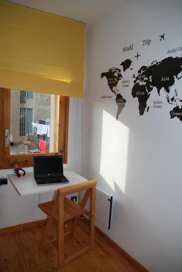En Apartment *