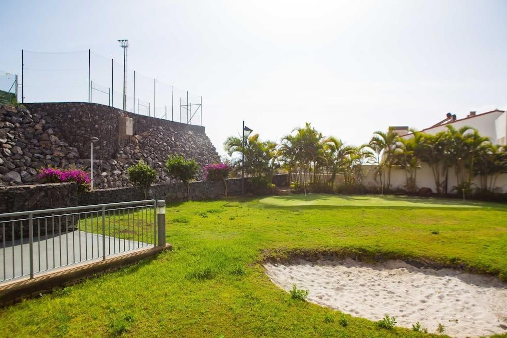 Apartment 2 Bedrooms In Magnolia Golf Resort, La Caleta Costa Adeje (Tenerife)
