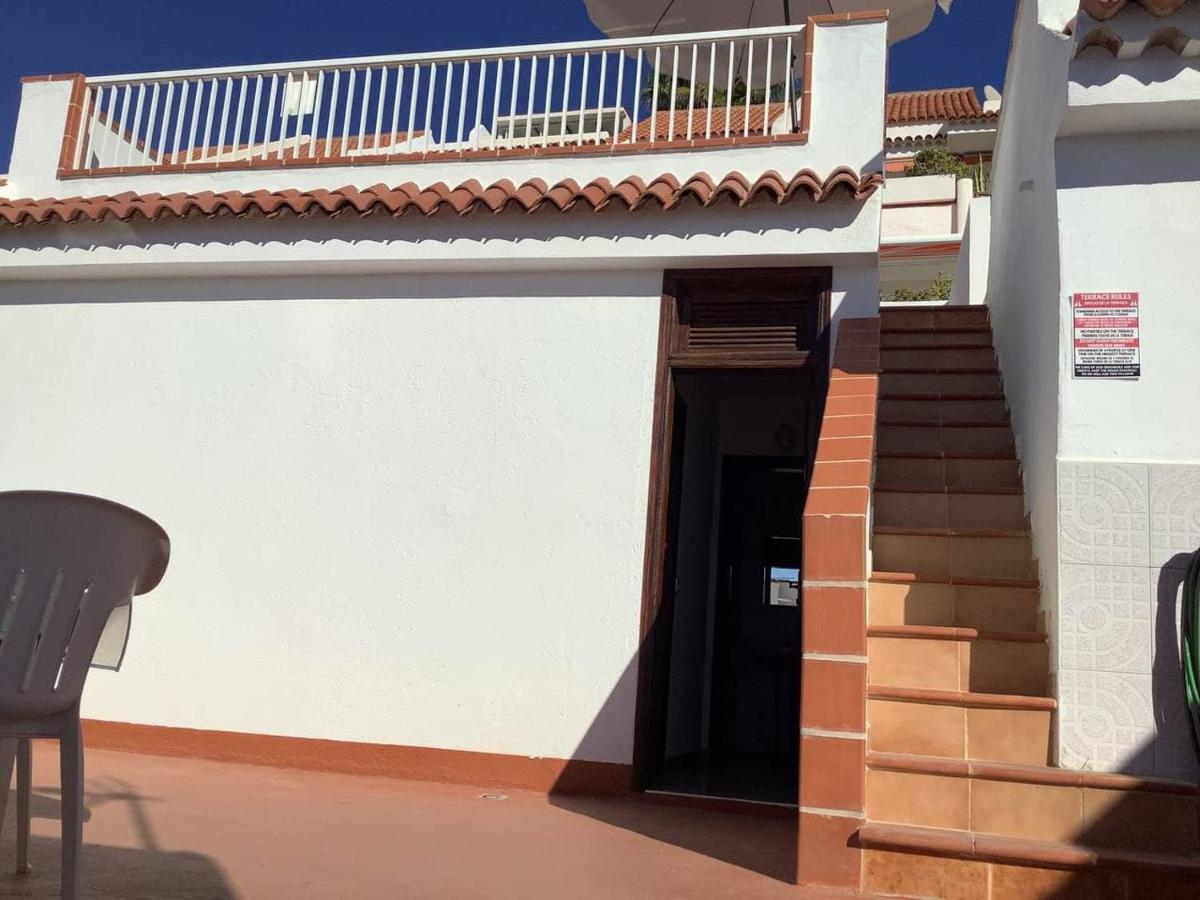 Banana Surf House Los Cristianos (Tenerife)