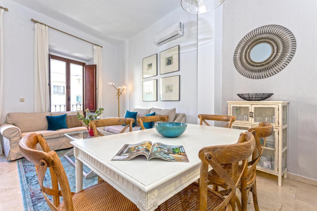 Genteel Arfe Terrace Apartment