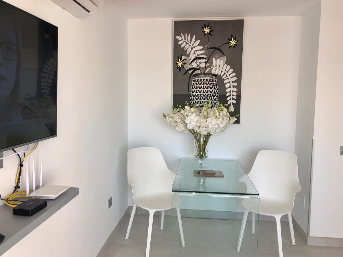 Sun & Sea Apartment