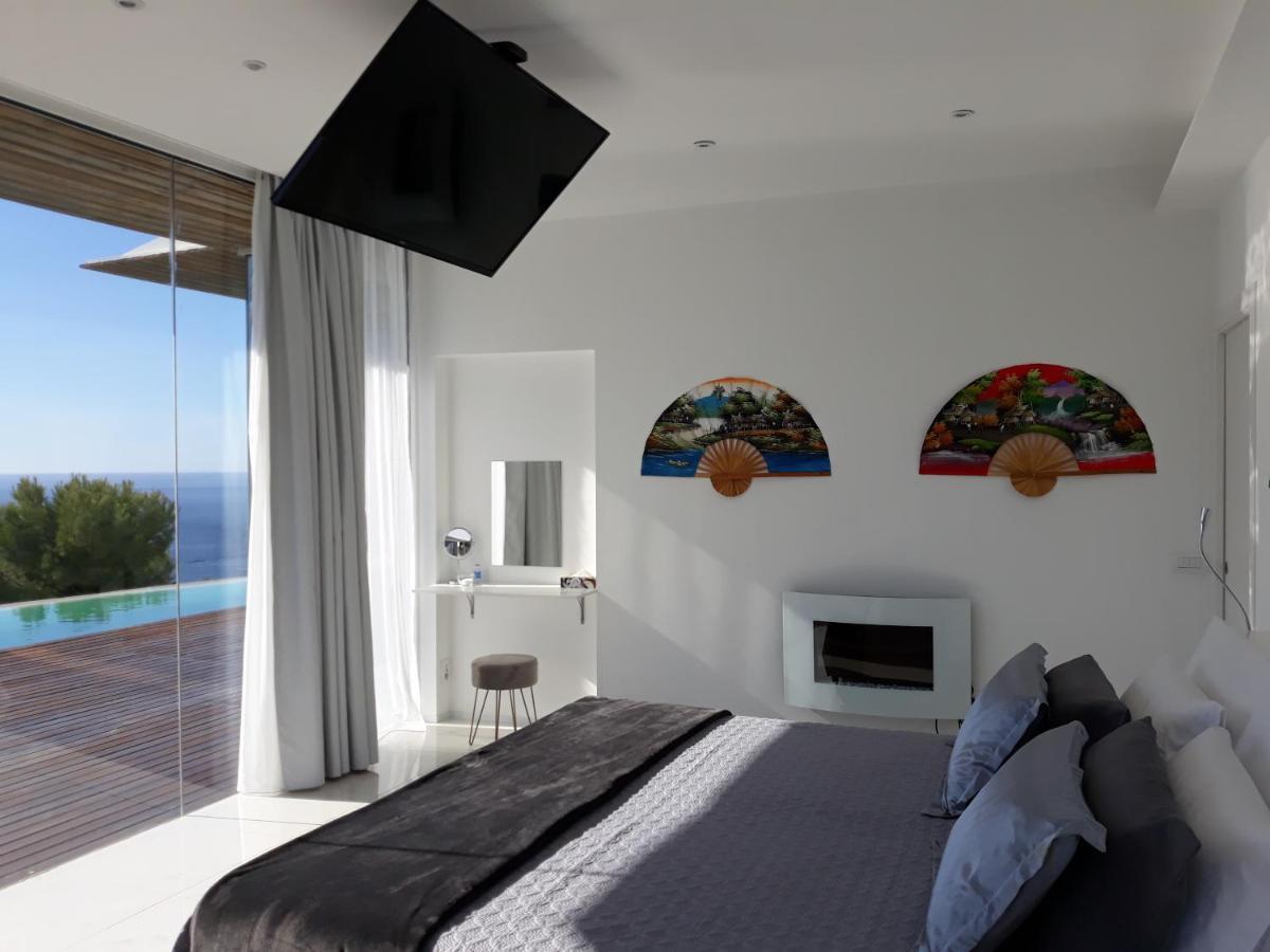 Pensión Luxury Paradise
