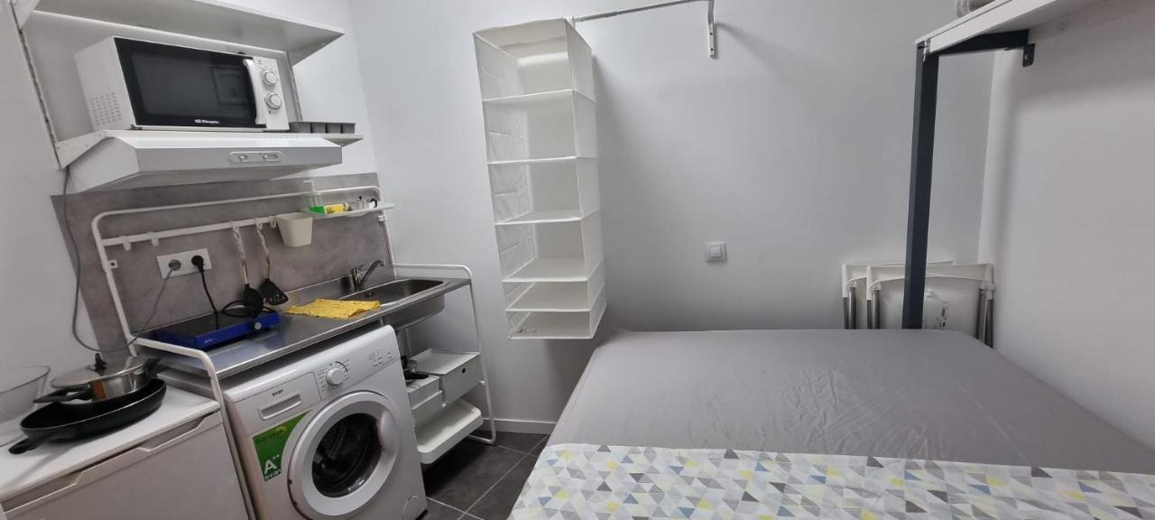 Hostal Cristina Con Baño Privado Y Mini Cocina *