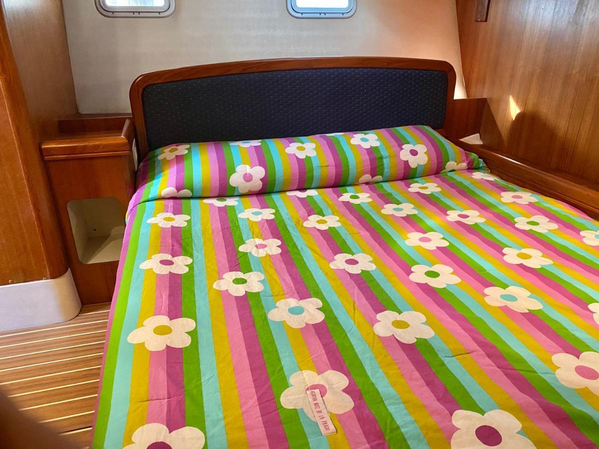 Hotel en barco Duque