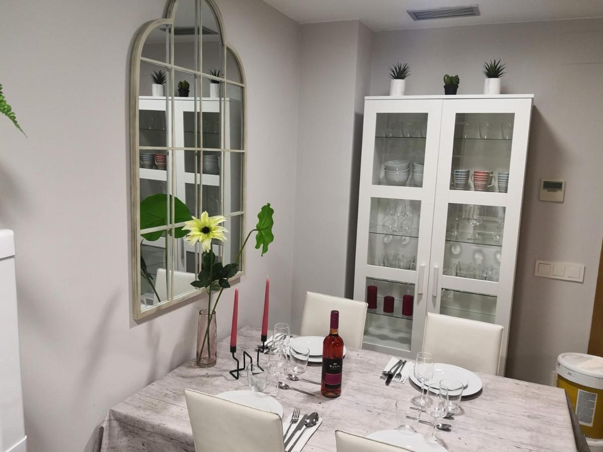 Apartamento Seahomes Vacations, Beach&pool, In Fenals