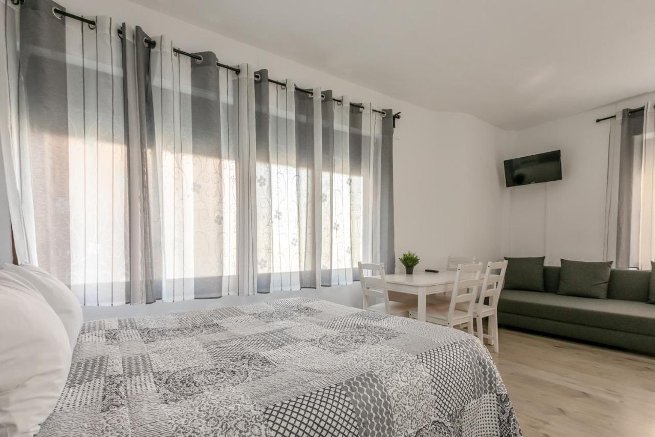 213 Hispalis Triana Apartamento *