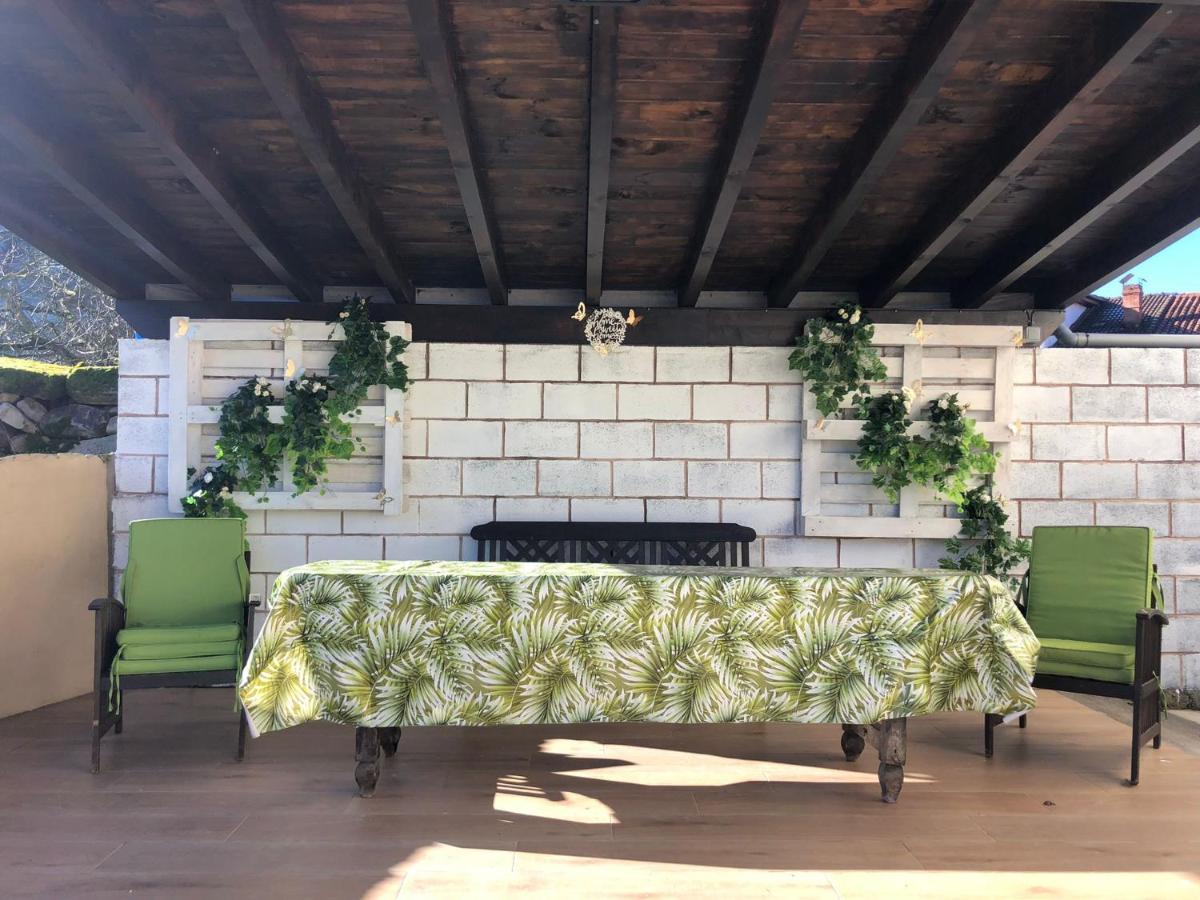 Сasa de vacaciones El Corro, Acogedora Casa Con Jardín En El Corazón De Cantabria