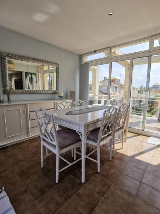 Modern Penthouse In Only 200 M To The Beach! *