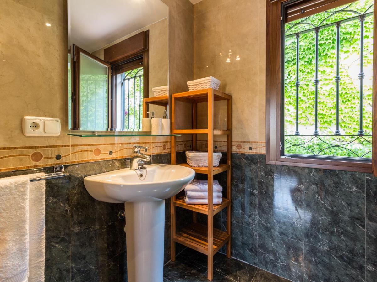 Casa Pedregal Villa