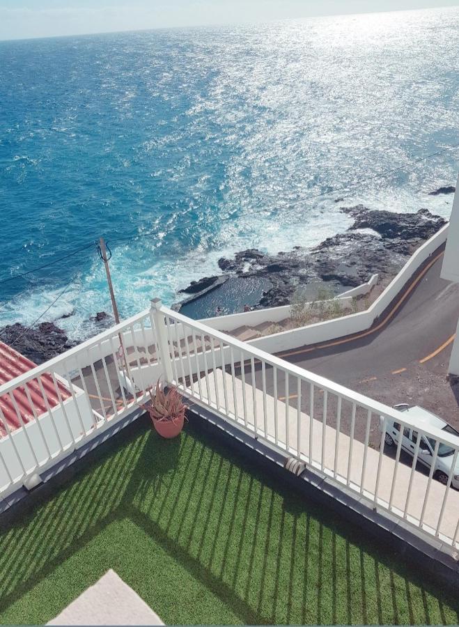 Precioso ático Con Mucho Encanto Y Vistas Al Mar. Apartamento *