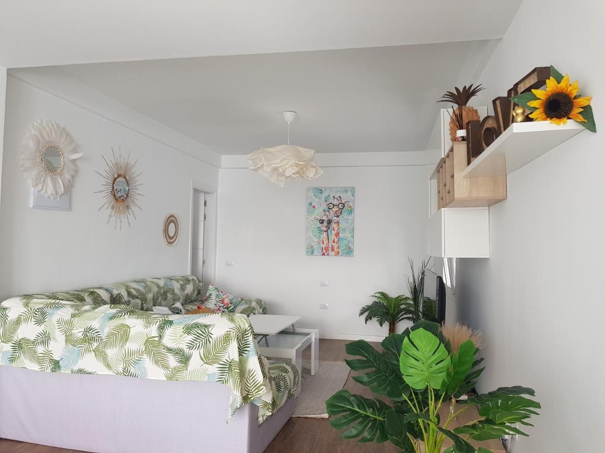 Precioso ático Con Mucho Encanto Y Vistas Al Mar. Apartamento *