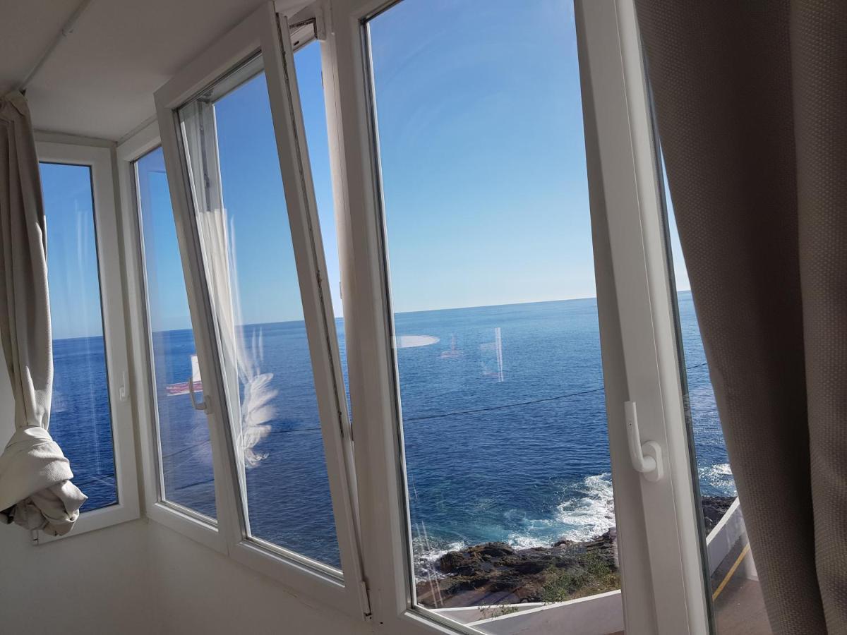Precioso ático Con Mucho Encanto Y Vistas Al Mar. Apartamento *