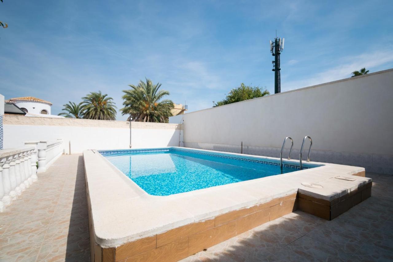 065 Florida Pool - Ac/wifi Holiday home Torrevieja