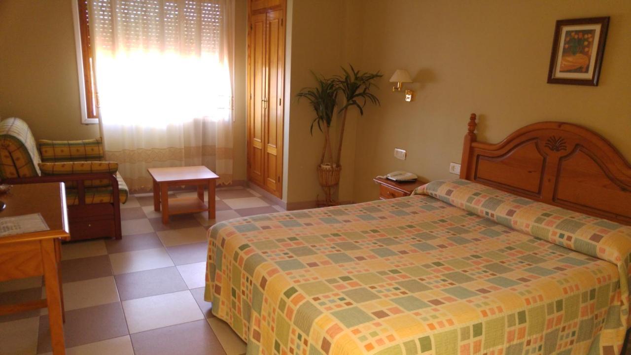 Hotel Glorias Torre de Santa Maria