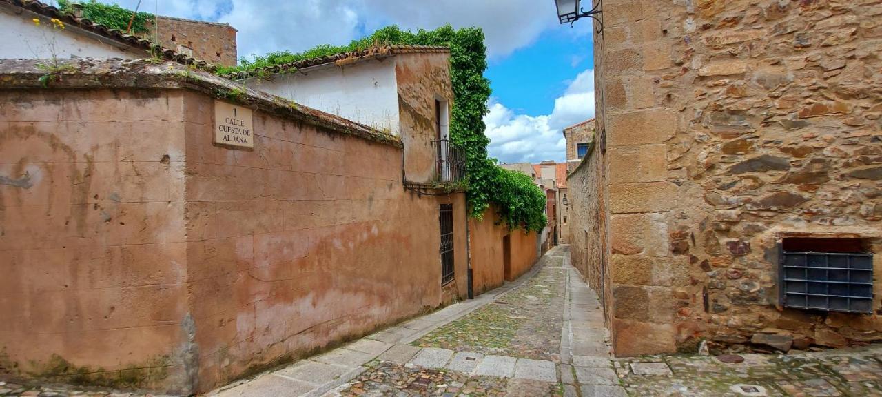 Casa Leyendas De - En Plena Zona Monumental *