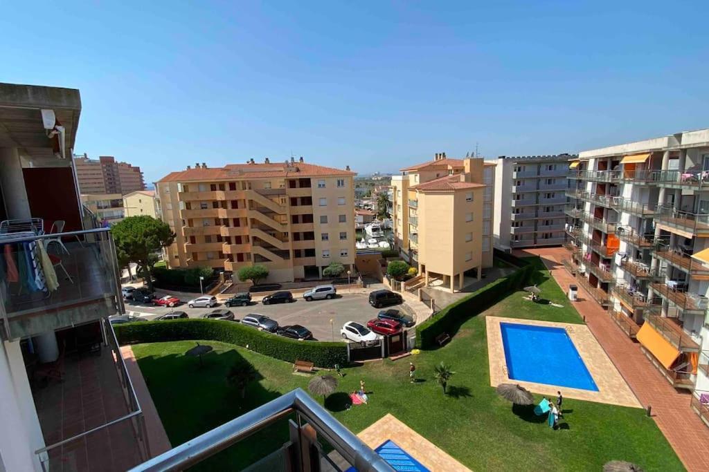 2 Avec 3 Piscines Et Parking Gratuit Apartamento *