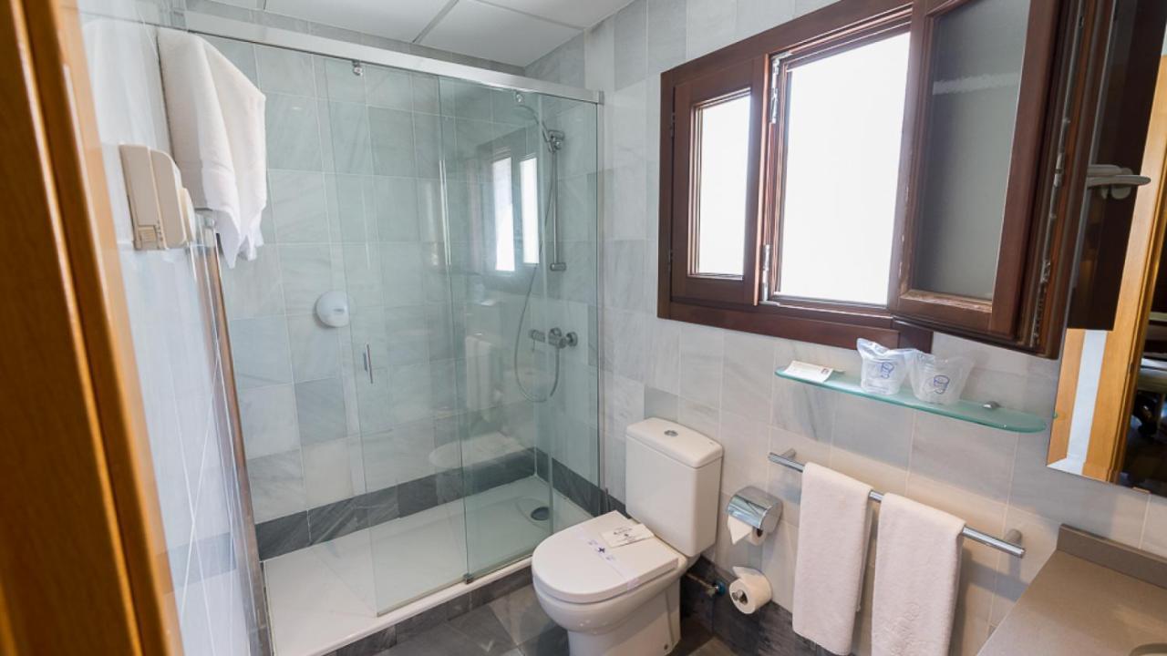 Hotel Turistica De 3*