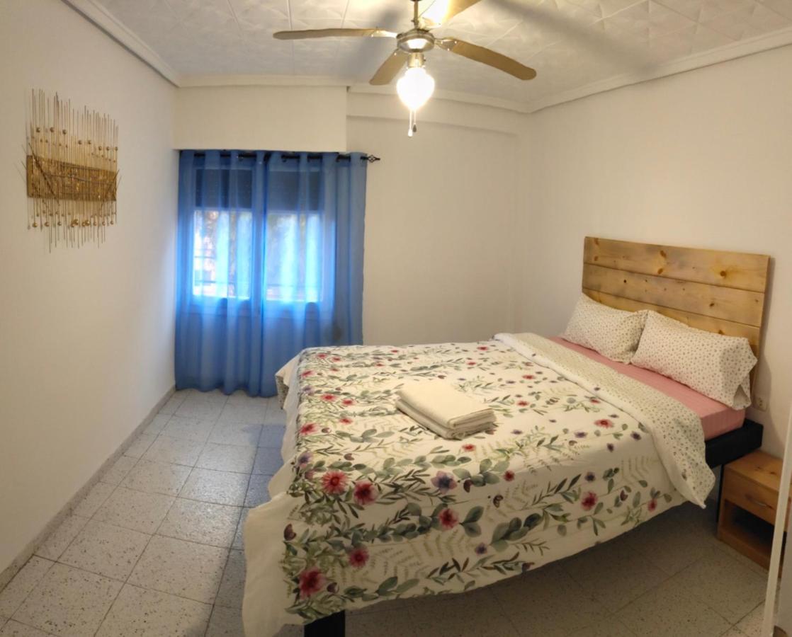 Goldie Apartment