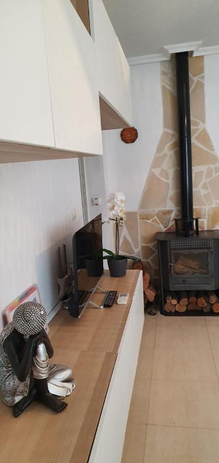 Two Bedroom In Spain * Banos y Mendigo