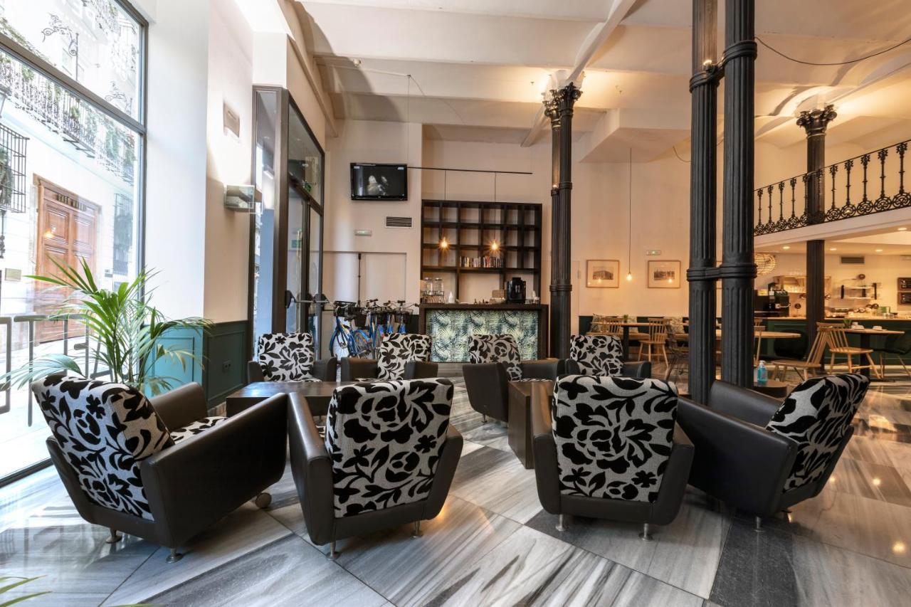 Hotel Petit Palace Plaza De La Reina Valencia