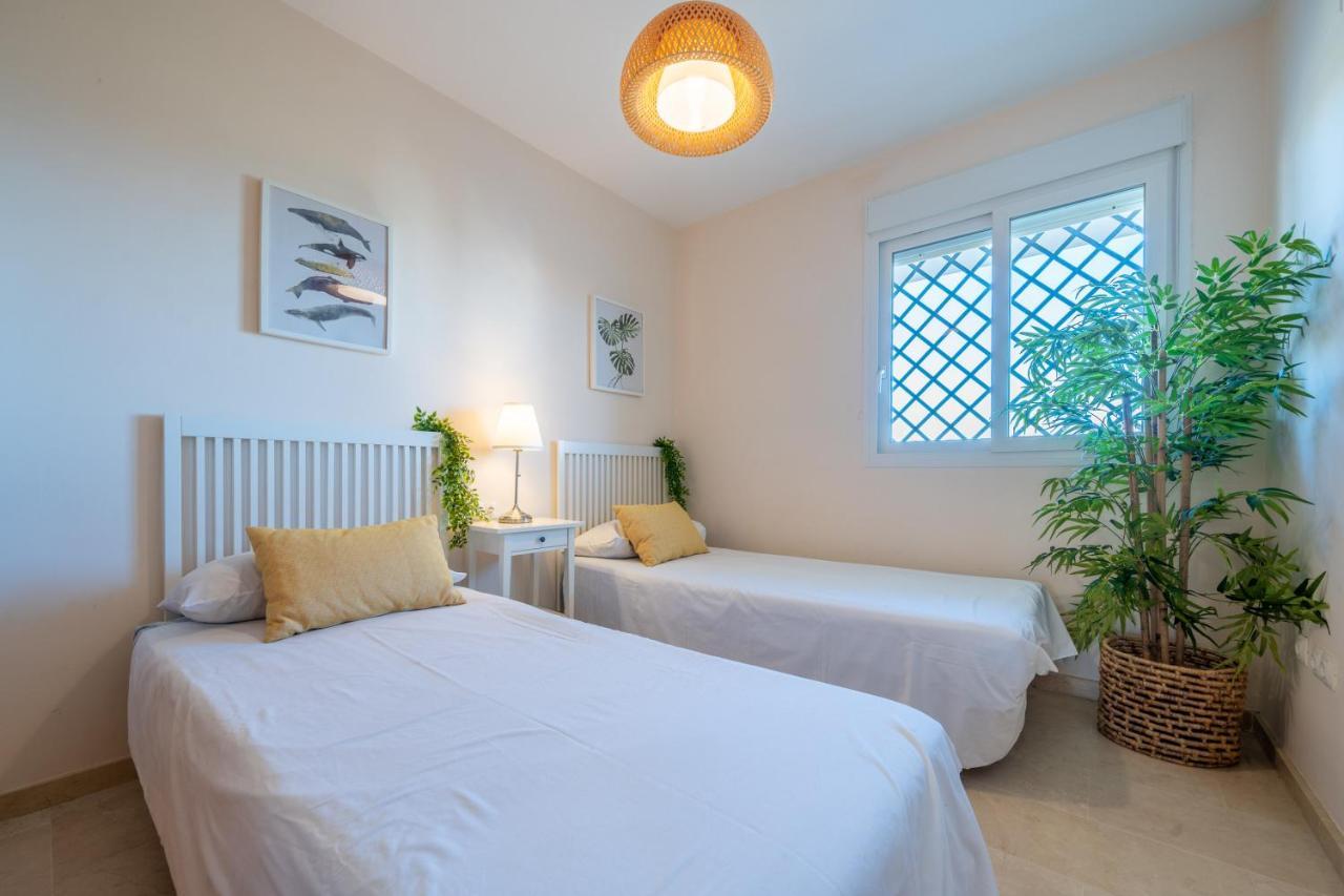 Con Vistas Al Mar En Playa Apartment Manilva