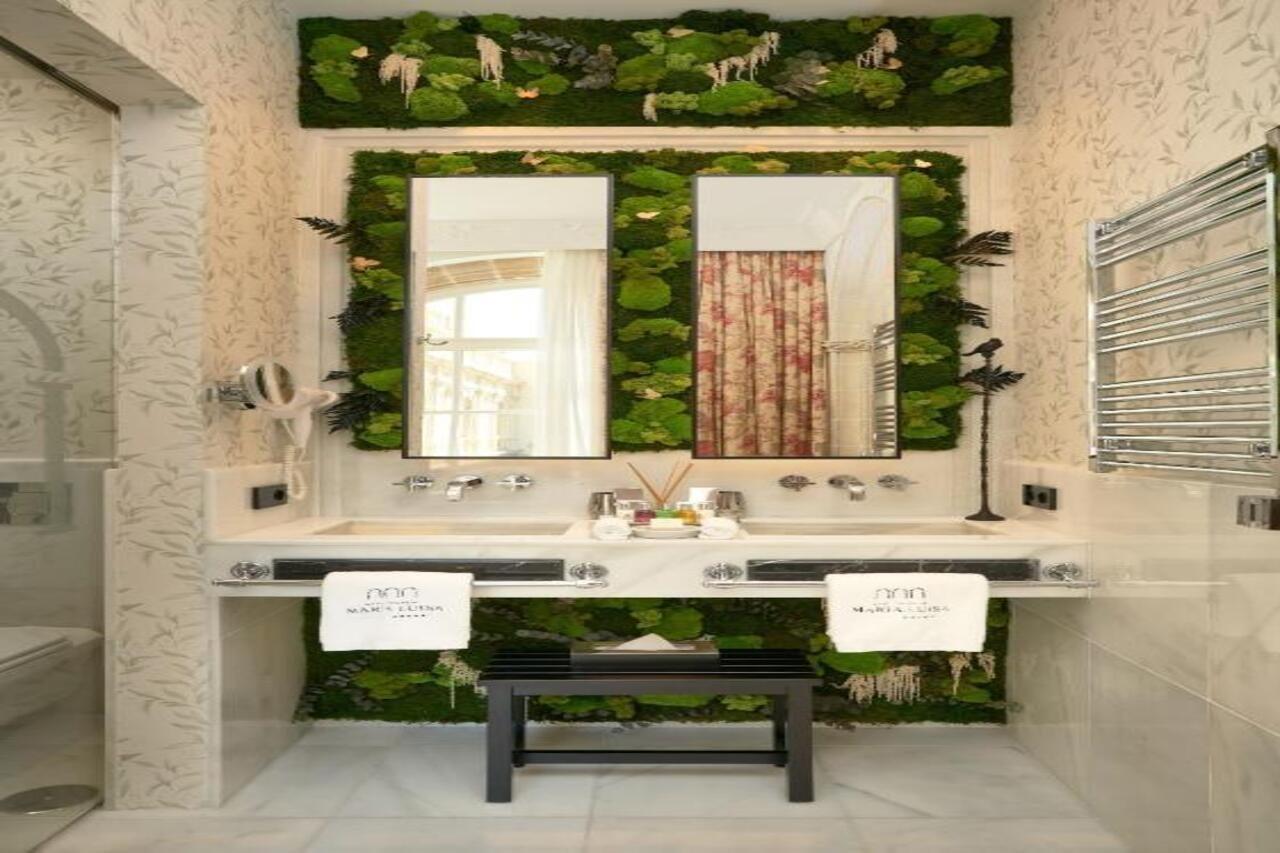 Hotel Casa Palacio María Luisa 5*