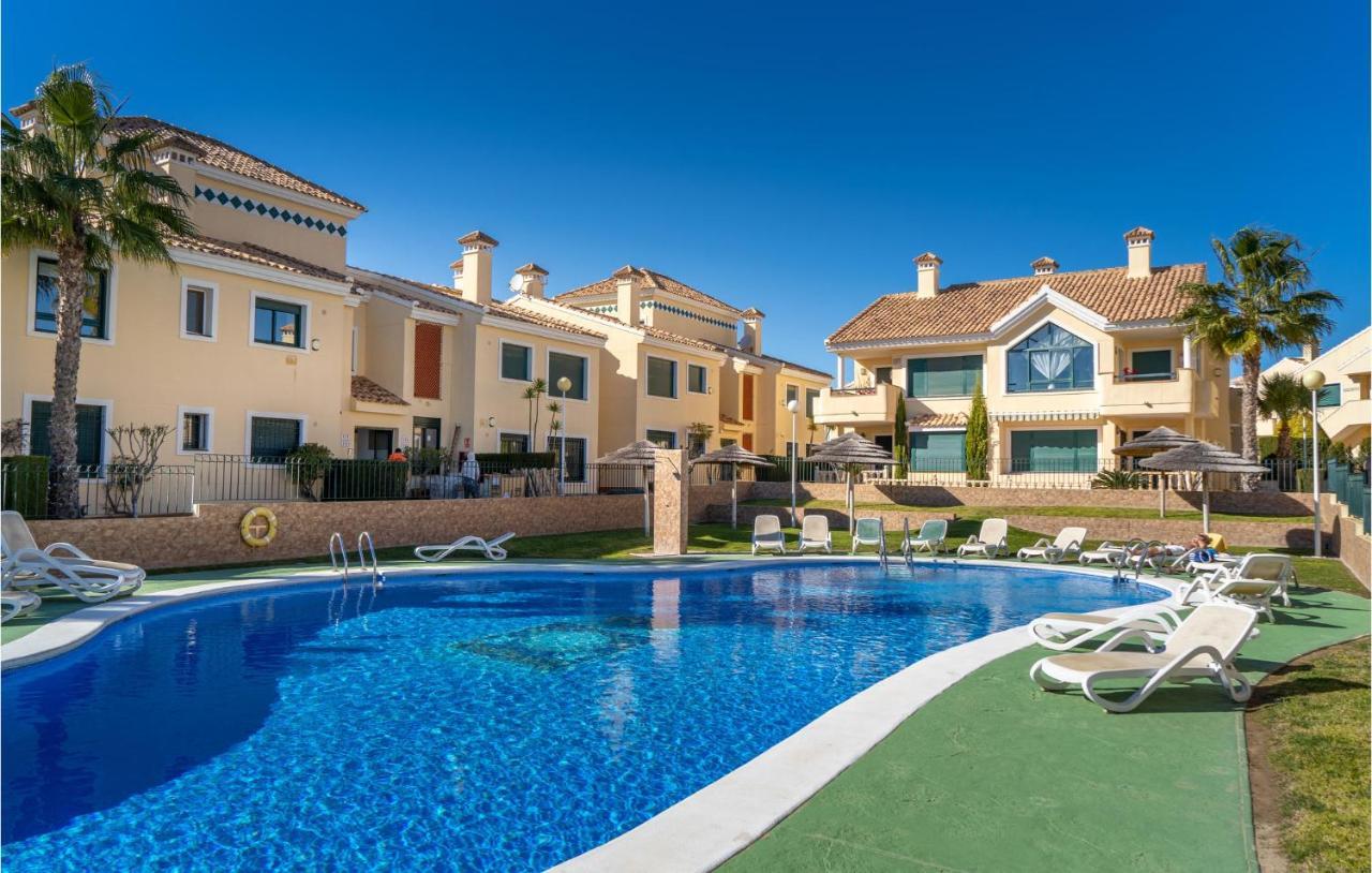 Apartamento Lovely In With Swimming Pool *