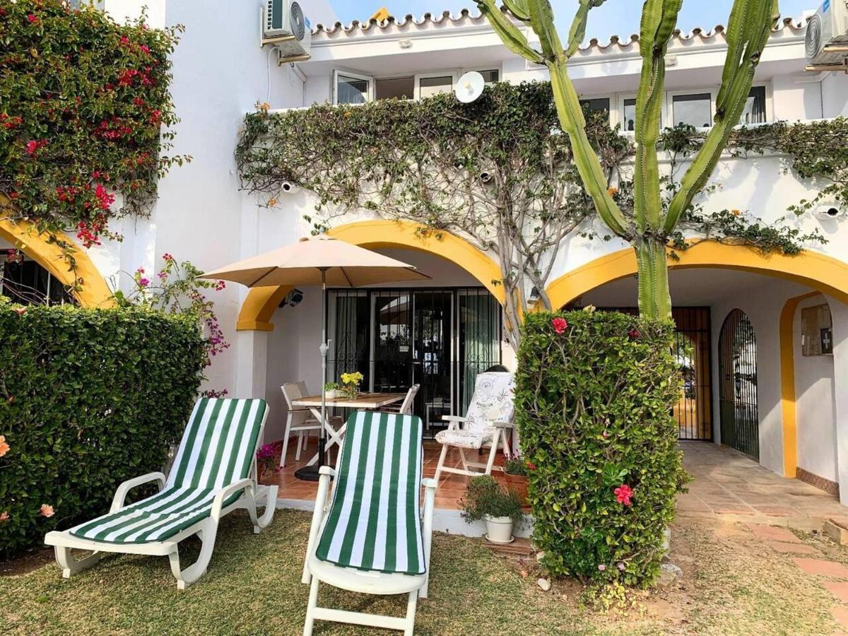 Holiday home Calahonda - Sleeps 6 - Parking - Garden - Pool *