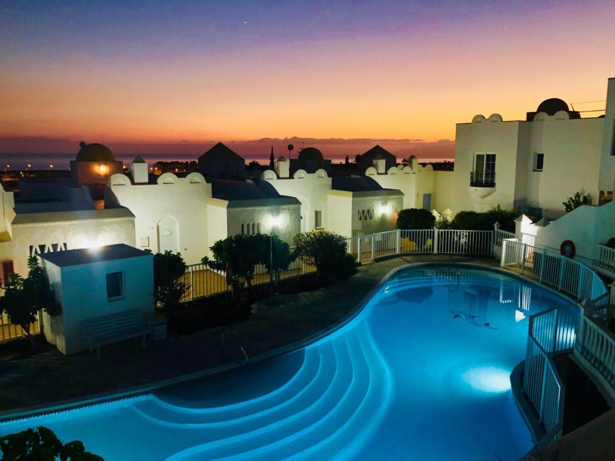 Large House With Garden And Direct Access To The Pool *
