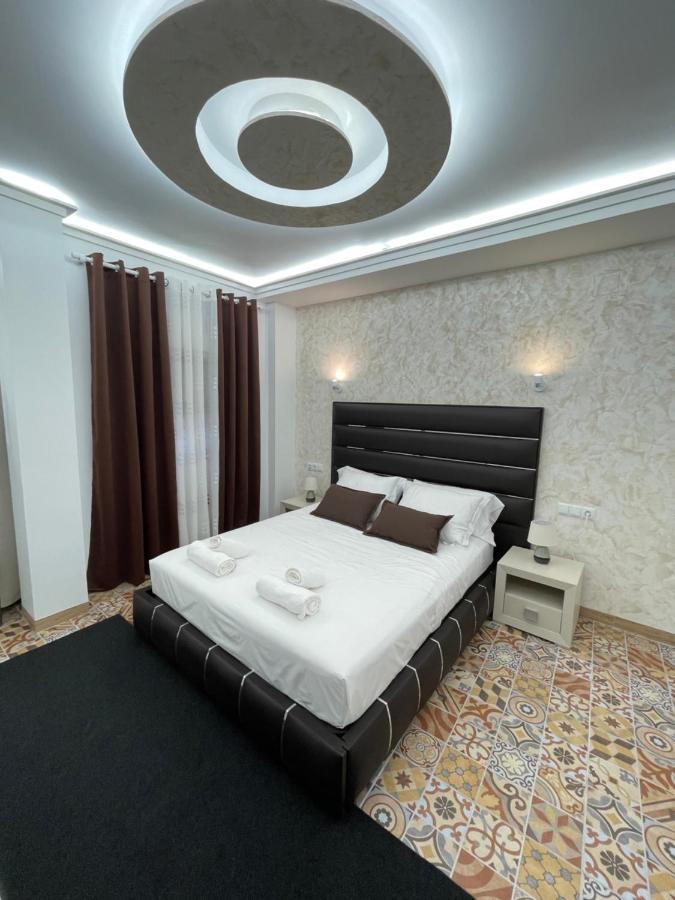 Galeon Boutique *