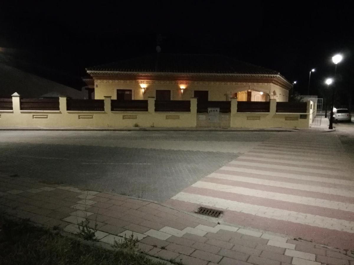 Villa Mimar De Pinares Holiday home Nava de la Asuncion
