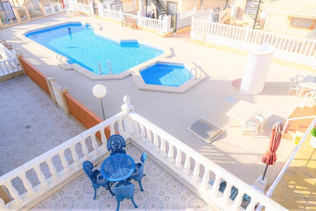 Villa Spacious 2 Bed Detached With Communal Pool