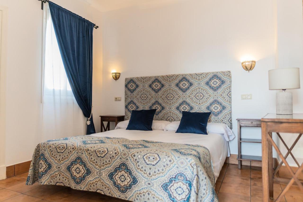 La Gitanilla & Encanto Jerez Bed & Breakfast