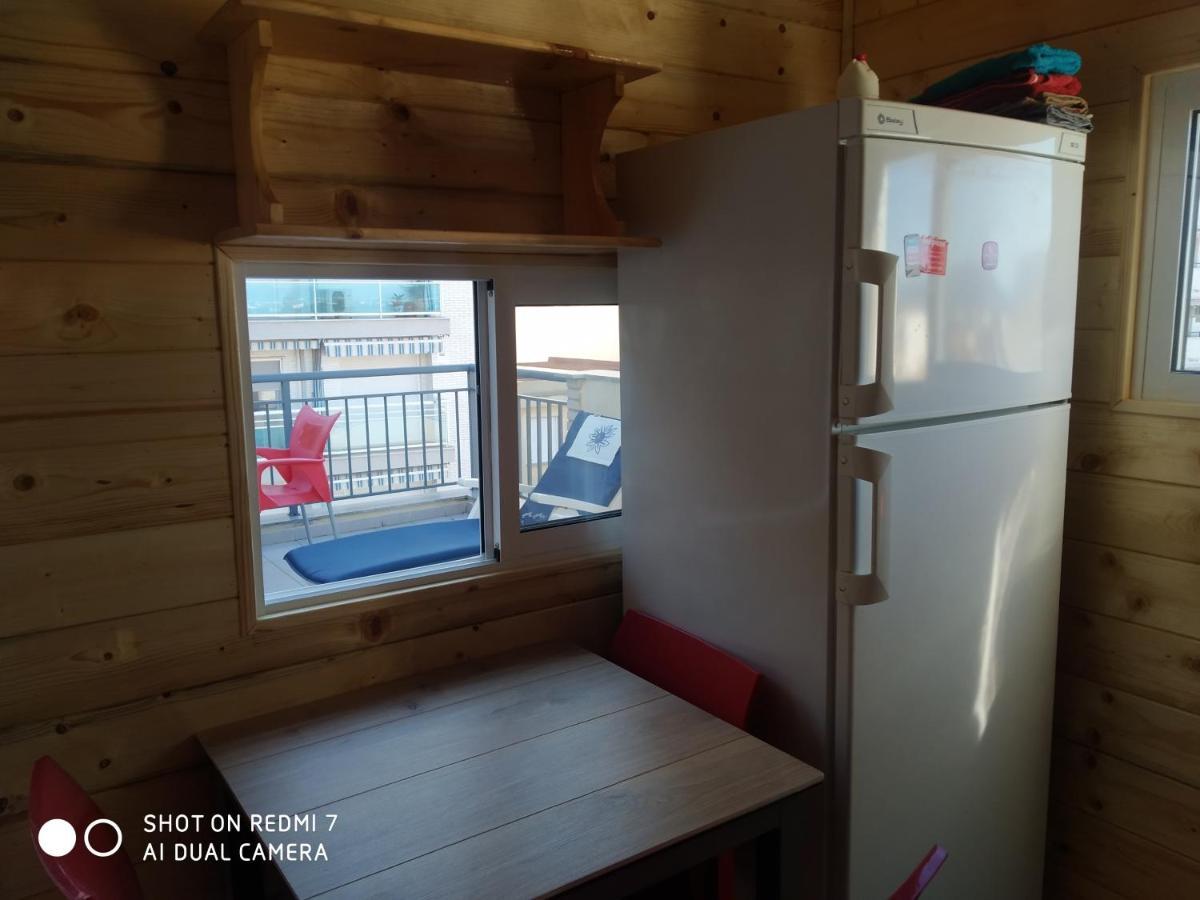 Familiar En Un Atico Con Gran Terraza Y,cocina ,en La Playa Homestay Burriana