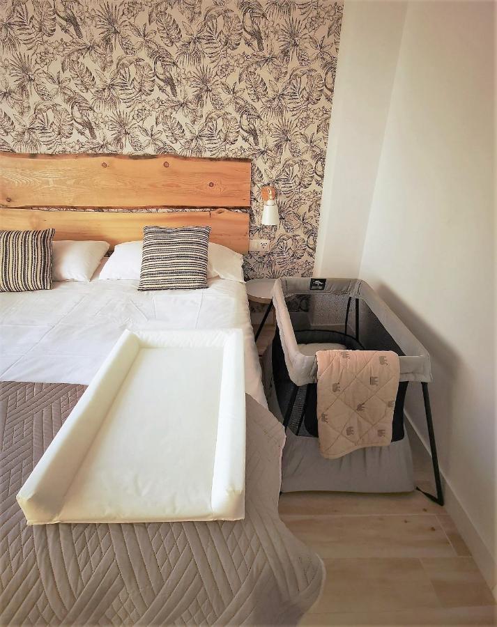 Superb Private House In The Heart Of Málaga, With Sunny Rooftop *