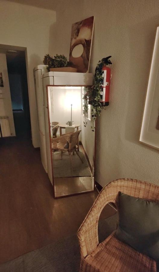 Corredera Rooms, No Llegadas Despues De 21h Guest house *