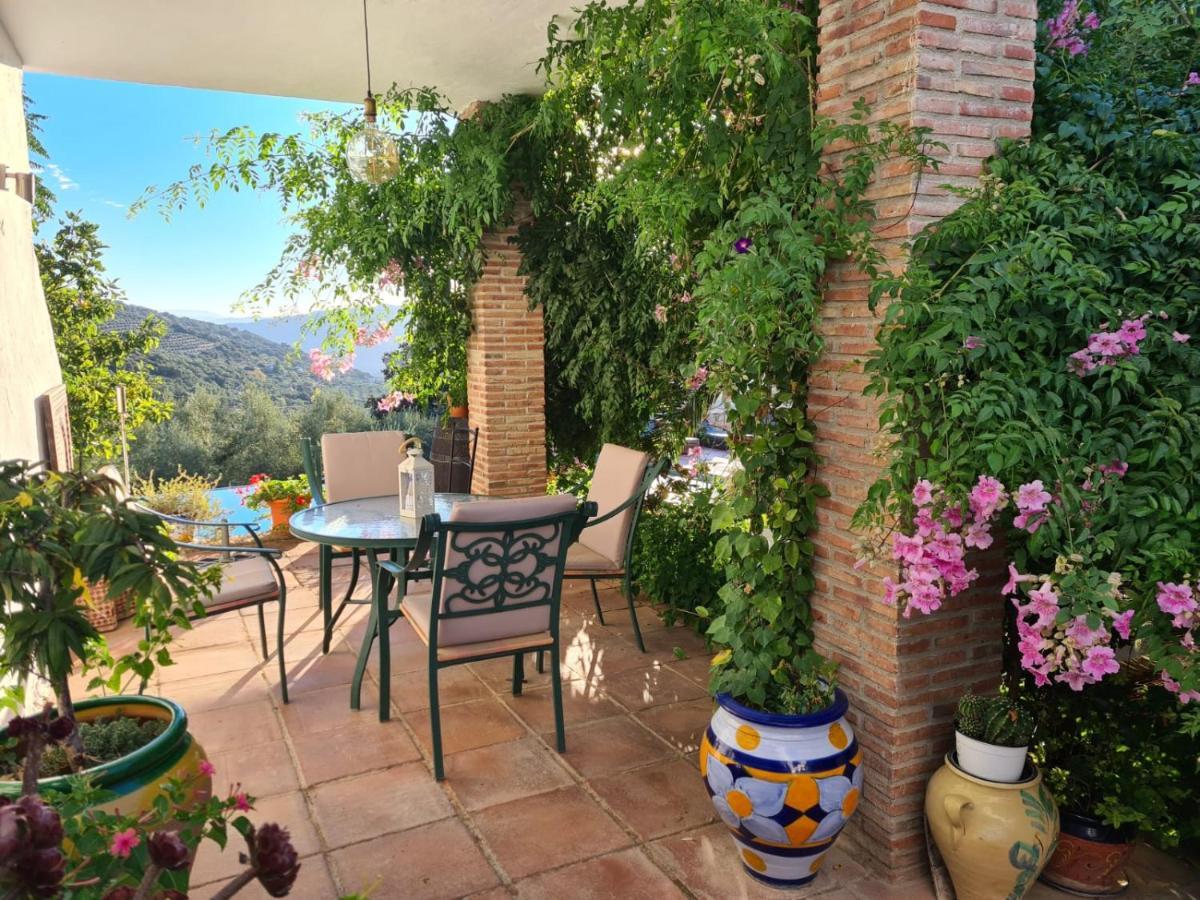 Bed and breakfast Cortijo La Haza Iznájar